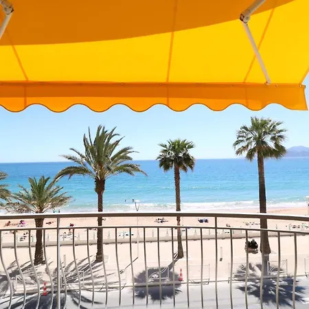 Beautiful 3 Bedroom. Direct Sea View. 401 Cannes